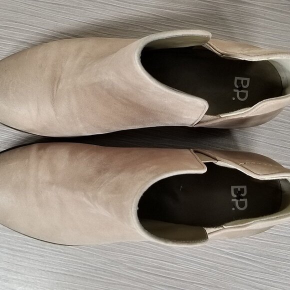 BP. Francine Split Shaft Bootie, Taupe Leather, Womens Size 9 - Picture 8 of 10